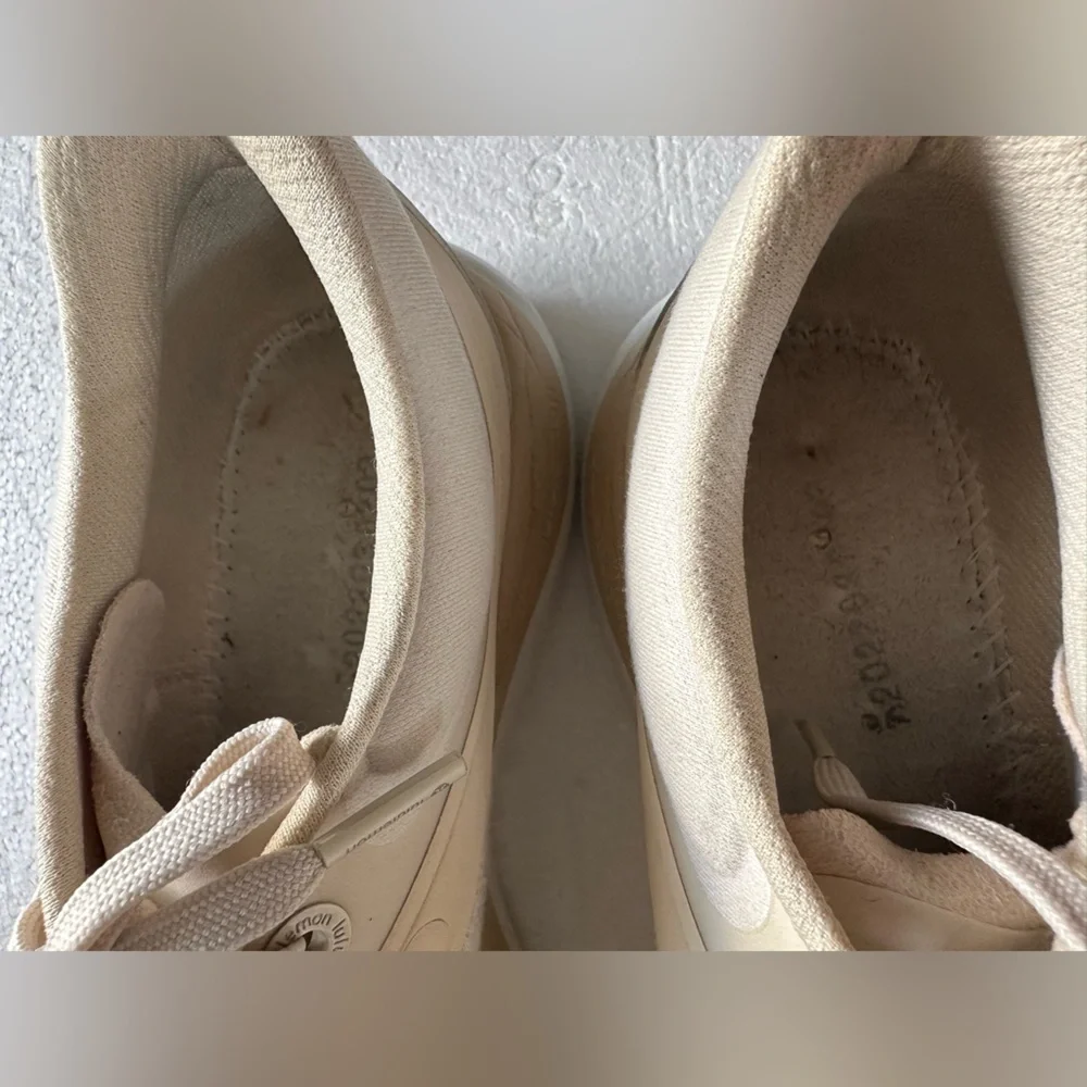 Lululemon Blissfeel Womens Running Shoe‎